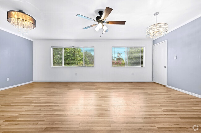 Building Photo - 12801 Moorpark St Unit 308 Rental