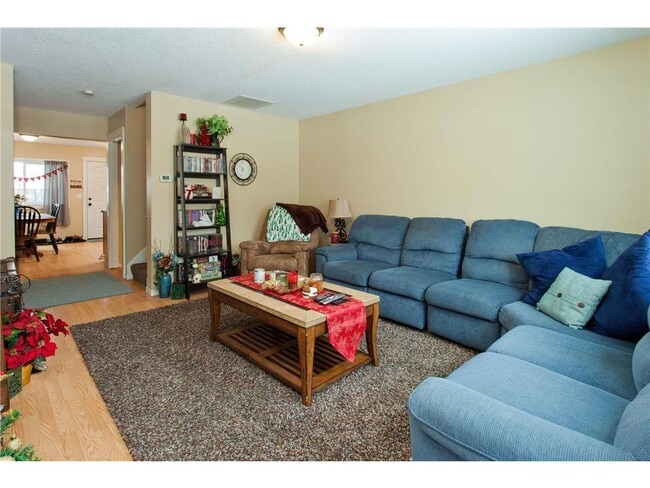 Photo - 831 Weeks Ave SE