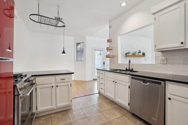 Photo - 6501 Brush Country Rd