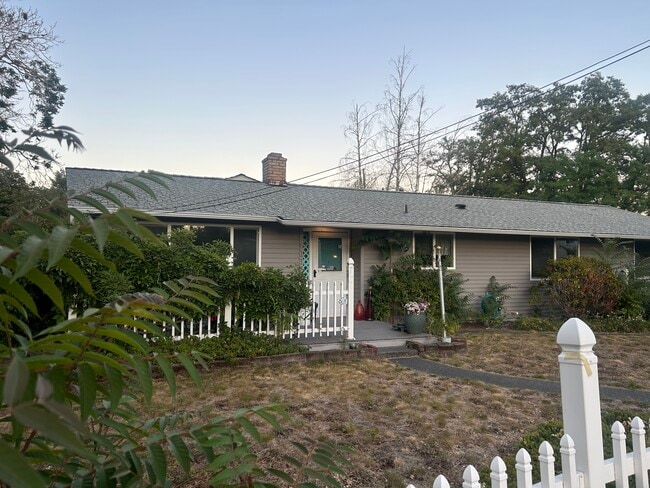 Photo - 6611 52nd Ave W