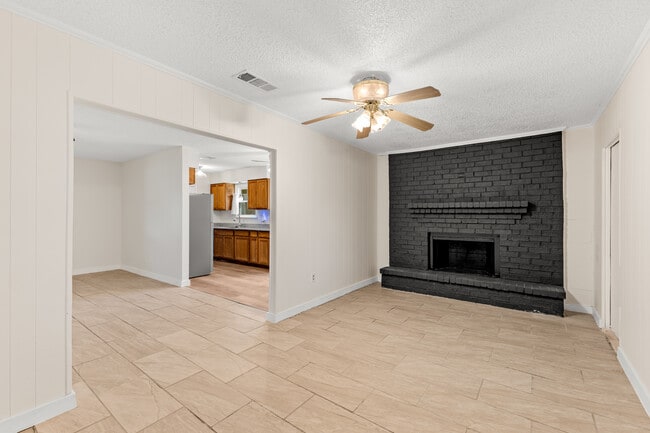 Photo - 929 Meadow Mead Dr