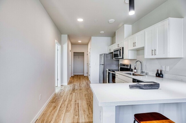 7th and I Apartments