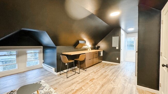 Photo - Chic Studio in North Winton Village