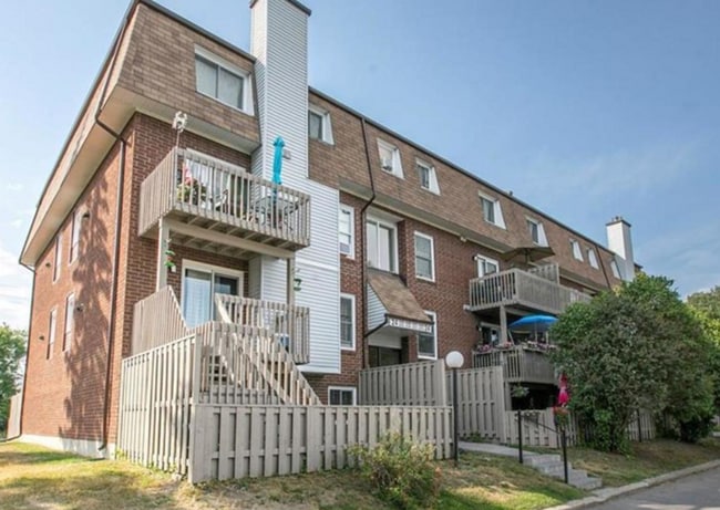 Building Photo - 24 Townline Road East Unit 200