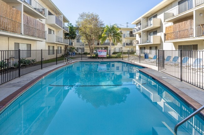 Park Manor Apartments
