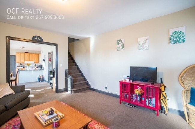 La Salle University Townhouse - La Salle University Townhouse Unit Upper