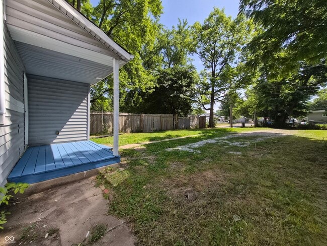 Photo - 2755 N Dearborn St