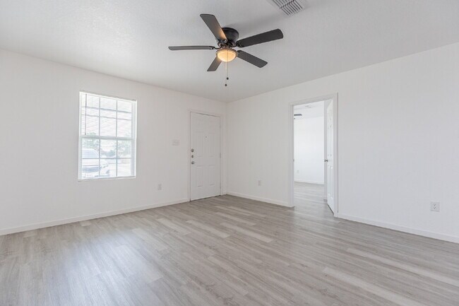 Photo - 1010 Co Rd 4516