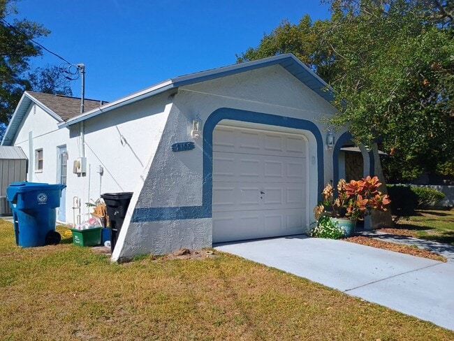 Photo - 2 bedroom 2 bathroom home with a screened in porch