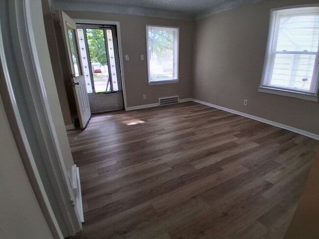 Photo - Fully Updated 3 Bedroom - 1 bathroom home - $1,350