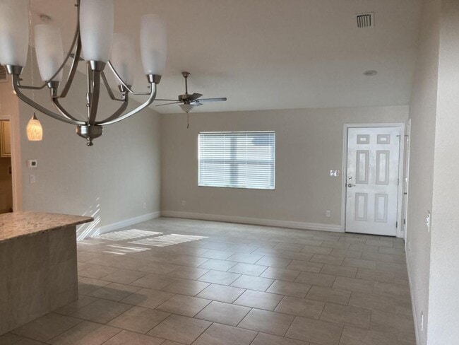 Photo - 1641 S San Mateo Dr