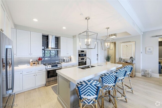 Building Photo - 1135 3rd Ave S Unit 319 Rental