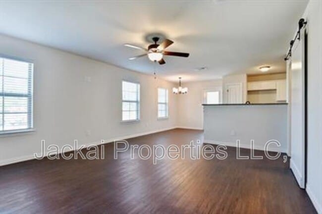 Photo - 232 W Lake Ave