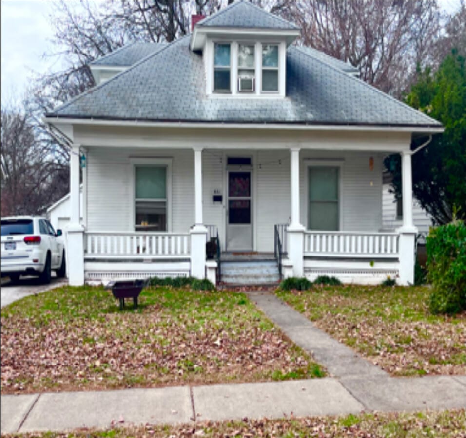 Photo - 831 S Pickwick Ave