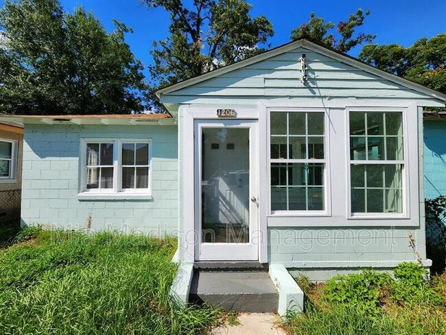 Building Photo - 1206 Murphy Ave Rental