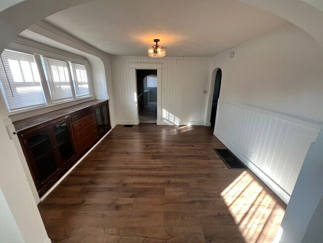 Photo - 960 E Pleasant Run Parkway North Dr