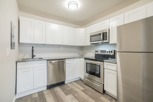 Photo - 5536 Chester Ave Unidad 2R