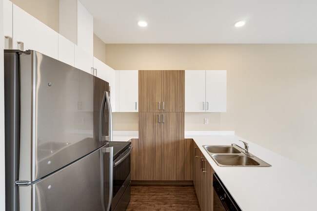 Photo - The Star on Goldstream