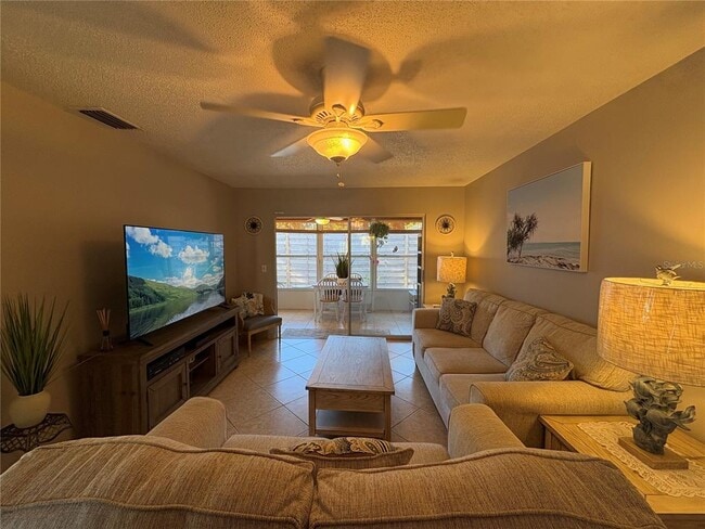 2666 Woodgate Ln