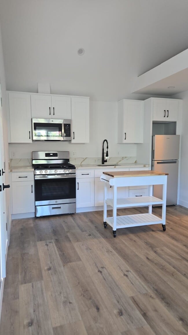 Photo - 6678 Colgate Ave Apartments Unit AdU