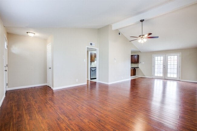 Photo - 811 Brentwood Ln