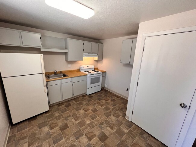 Photo - 200 E Park St Unidad 2