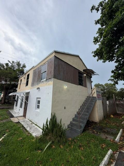 Building Photo - 625 NE 86th St Unit U