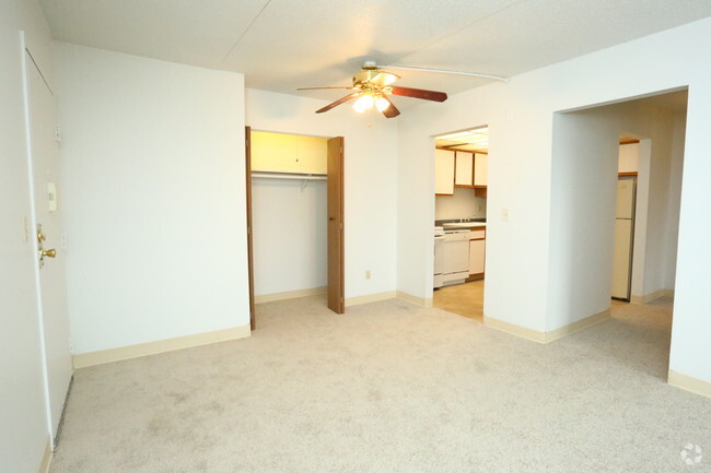 Interior Photo - Lake Pointe Rental