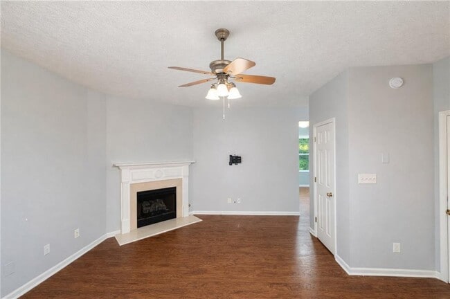 Photo - 3075 Kentmere Dr