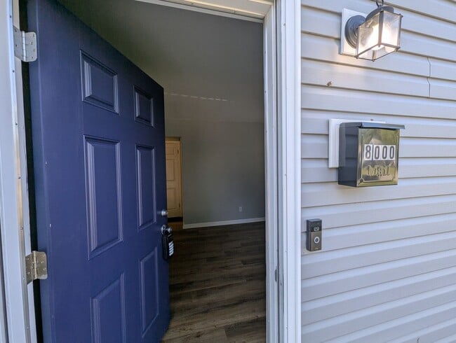 Building Photo - Cutest Corner Lot - Section 8 Friendly Rental