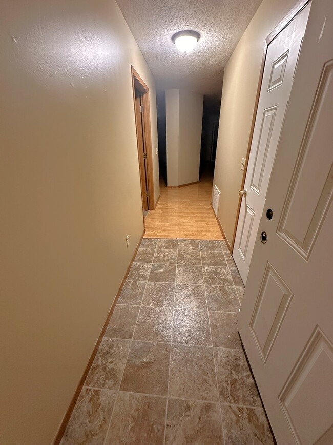 Photo - 831 Highview Dr Unit C