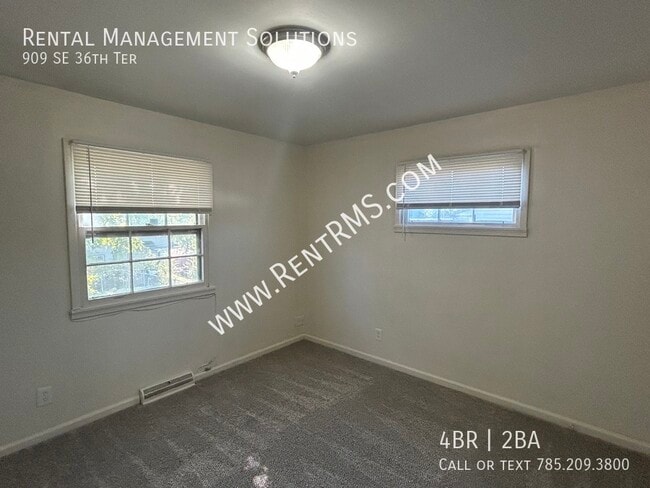 Photo - 909 SE 36th Terrace