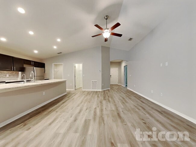 Photo - 8070 Diamond Creek Ln