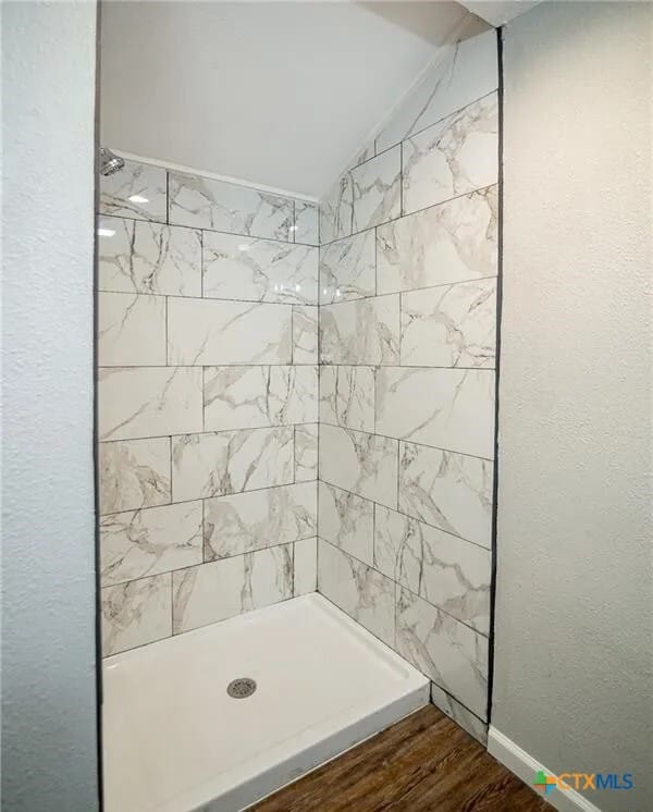 Photo - 2003 Woodlawn St