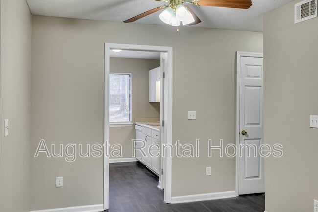 Photo - 2451 Jennings Rd