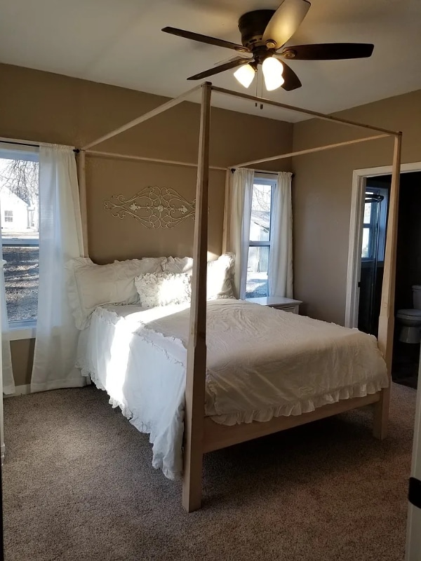 Photo - 230 Mansur St