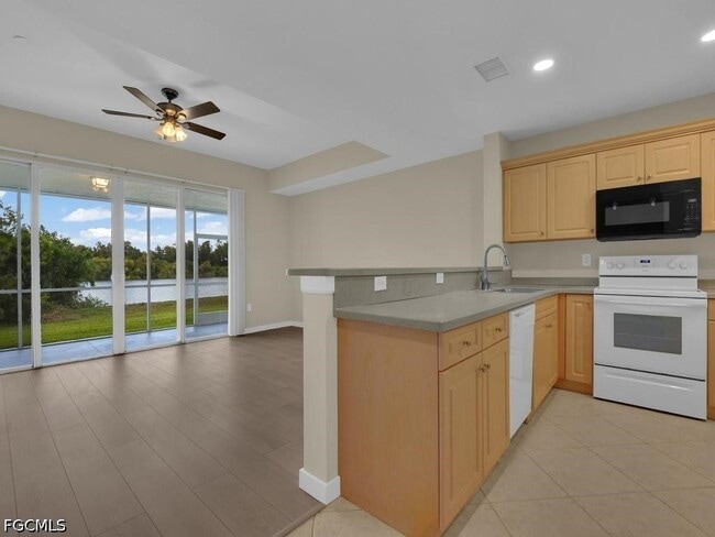 Photo - 13150 Broadhurst Loop