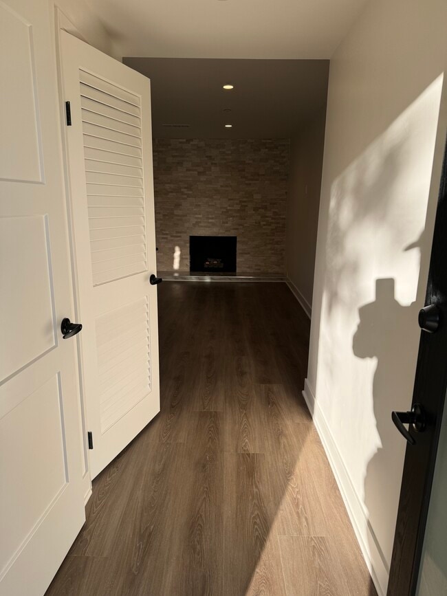 Photo - 10434 Baird Ave