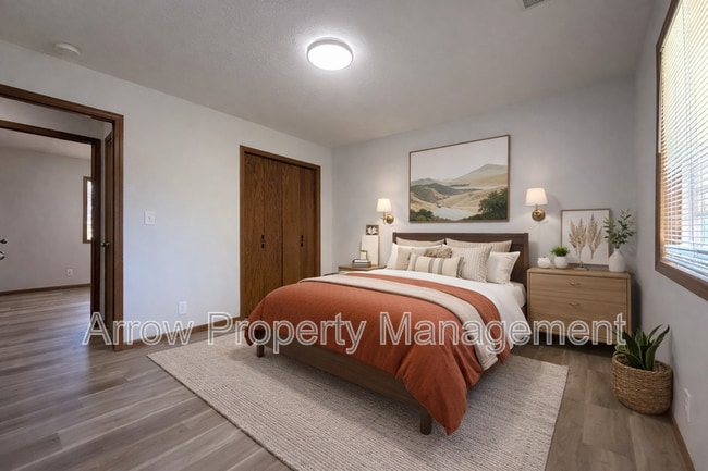 Photo - 535 Oak St Unit 2