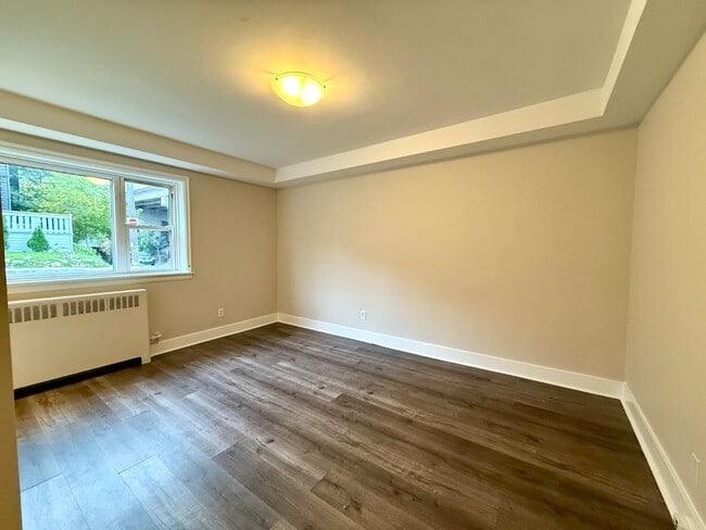 Building Photo - 3 Webber Ave Unit 1