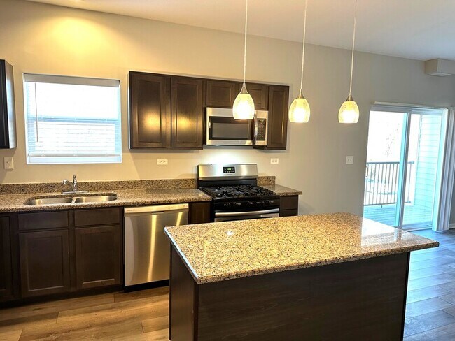 Photo - 809 E Main St Unidad 2B