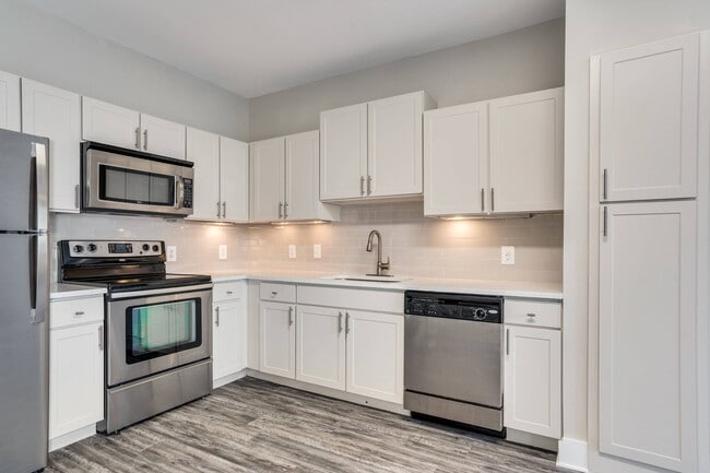 Updated Kitchen - Allegro Apartments