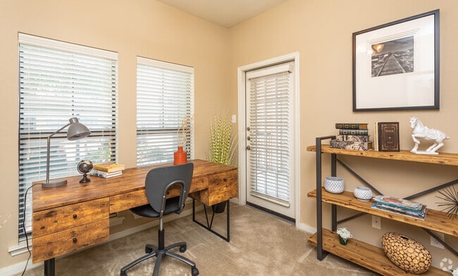 1BR, 1BA W/ STUDY - 781SF Study