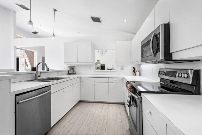 Photo - 790 Clearbrook Park Cir