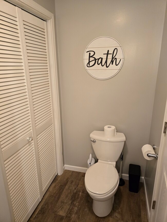 Photo - 310.5 Cottage Ct