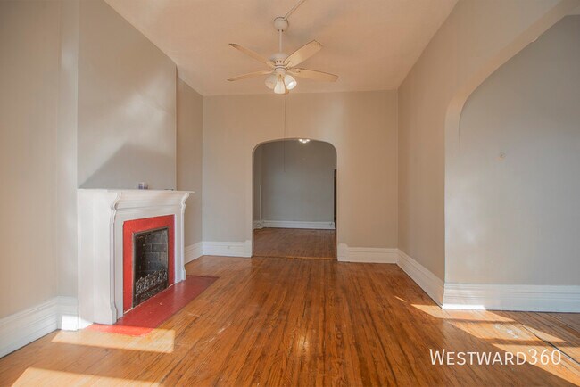 Photo - 2818 W Wilcox St Unit 2