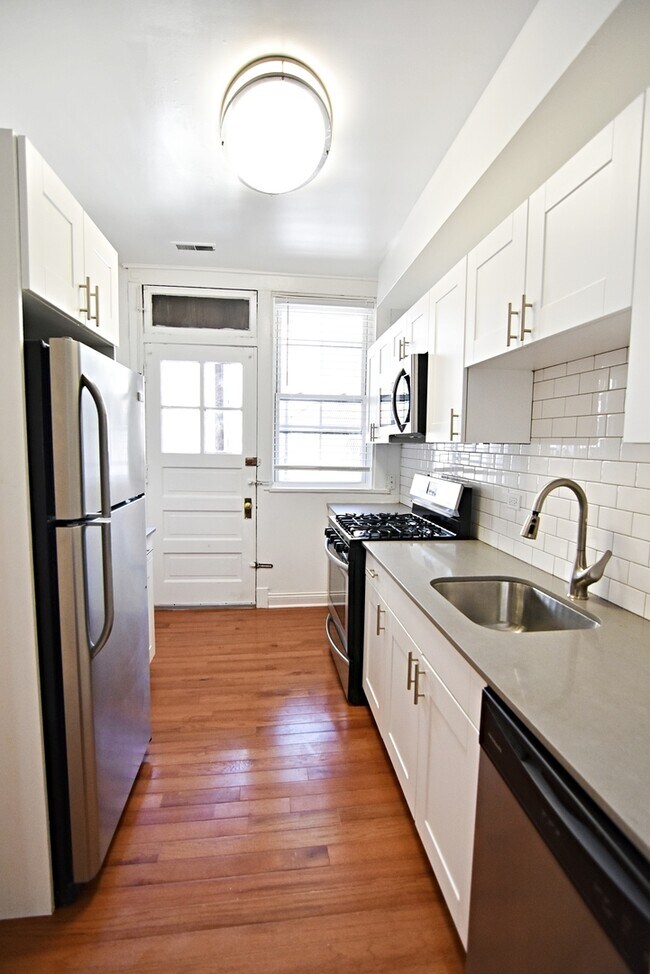 Photo - 710 W Grace St Unit 2