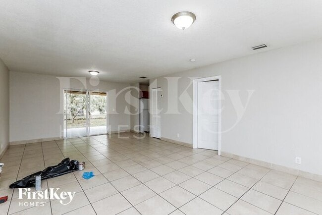 Photo - 420 NW 42nd St