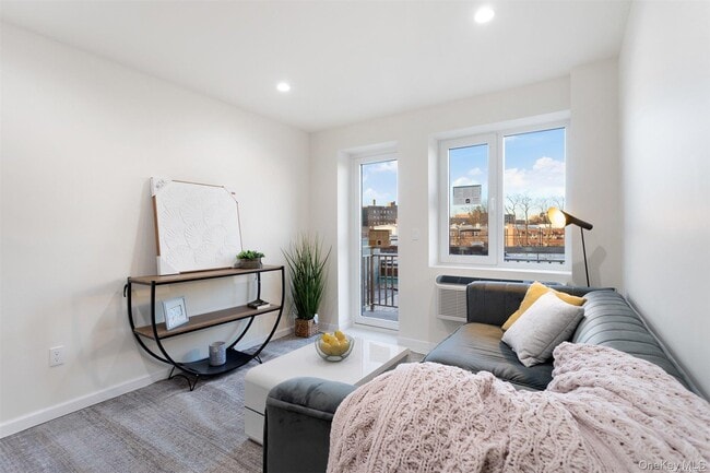 Photo - 91-23 Corona Ave. Unidad 2B+Parking