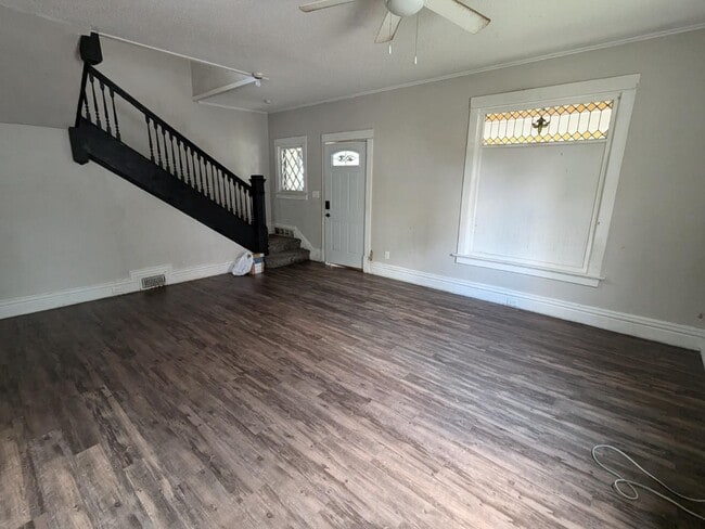 Photo - Ward 42 - 7th Ave Duplex Unit 101 7th Ave SE